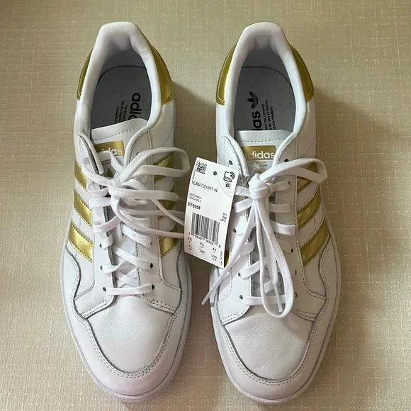 adidas Shoes Adidas Nwt Team Court Sneakers W Gold Trim Size - Main Image